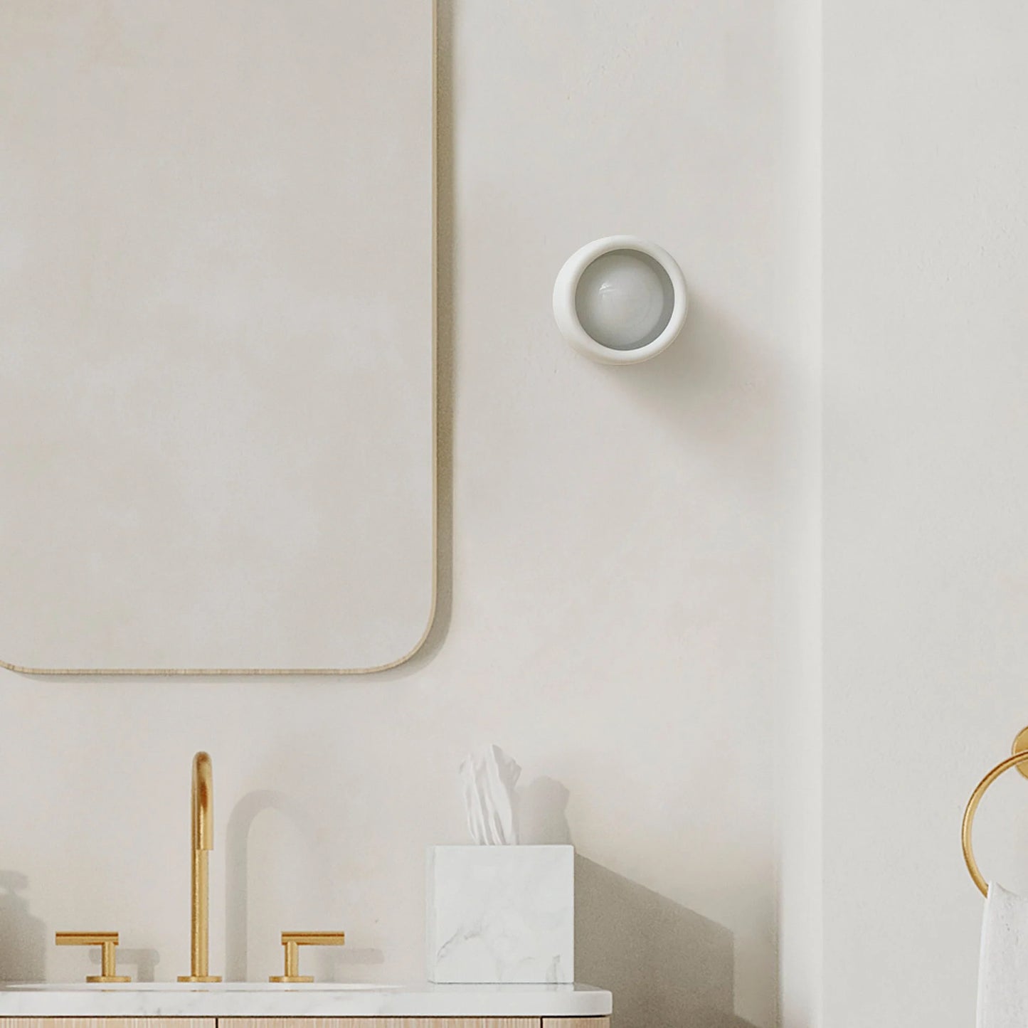 Calidora Minimalist Porcelain Wall Light