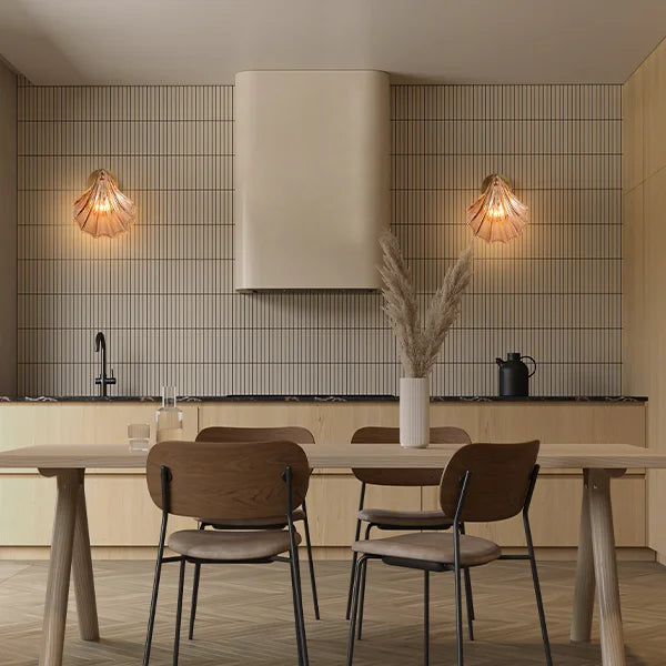 Luis shell wall light