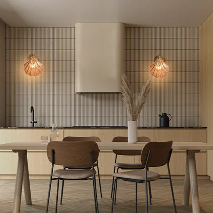 Luis shell wall light