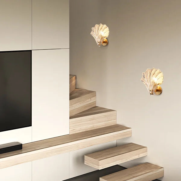 Luis shell wall light