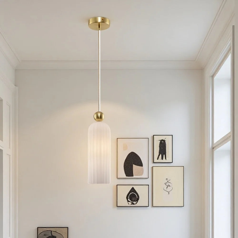 Vaeloria Mordern Vertical Glass Pendant Light