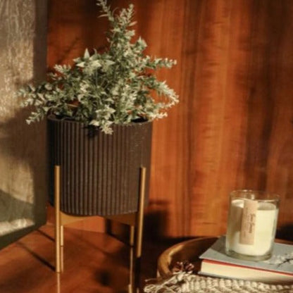 Small Midori Planter With Stand
