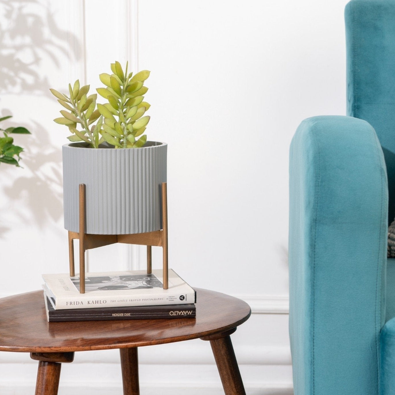 Small Midori Planter With Stand