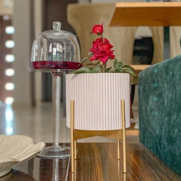 Small Midori Planter With Stand